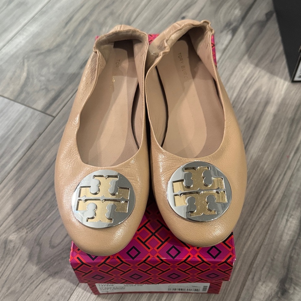 Tory Burch Beige Leather Flats with Silver Logo